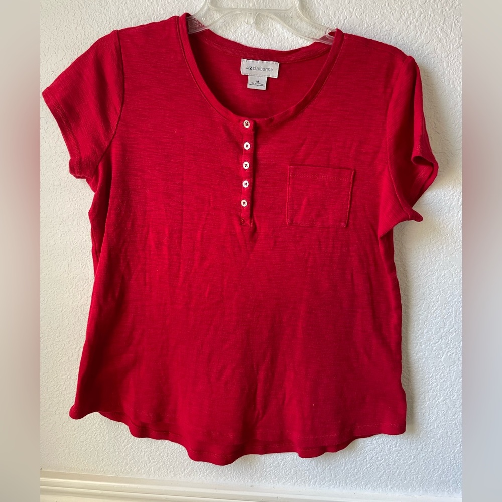 Liz Claiborne medium size 100% cotton women’s t-shirt